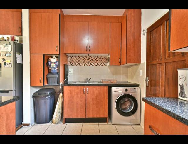 3 BEDROOM TOWNHOUSE FOR SALE IN NORTH RIDING